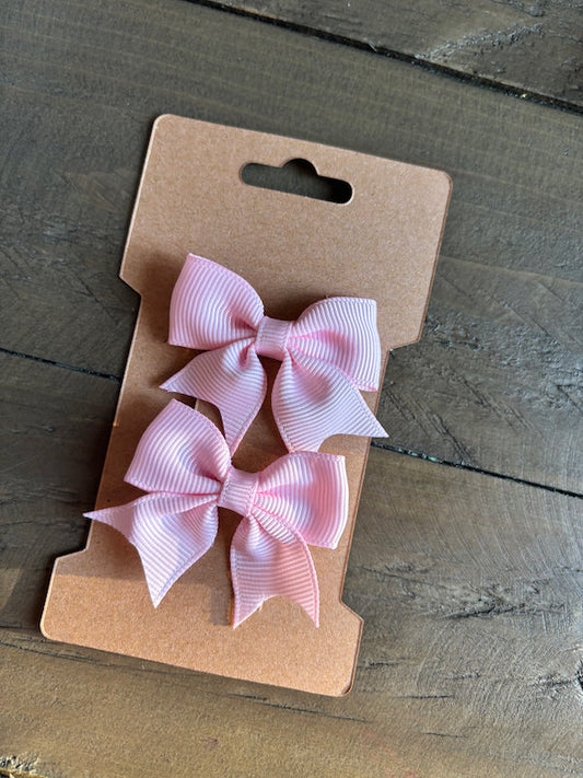 Baby pink bow clip