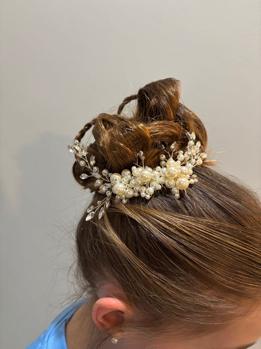 Pearl Vintage hair piece